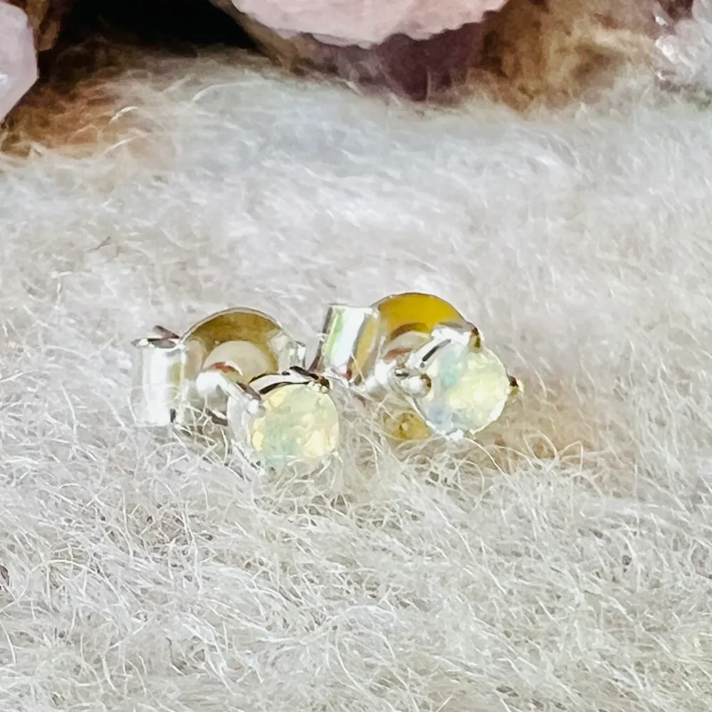 Uszy OPAL OPAL z srebrnej 3 mm