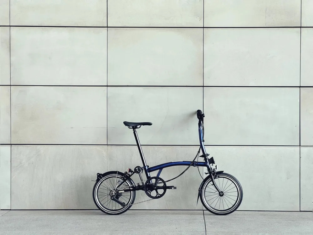 Brompton P-line Explore M12L Bolt Blue Laquer