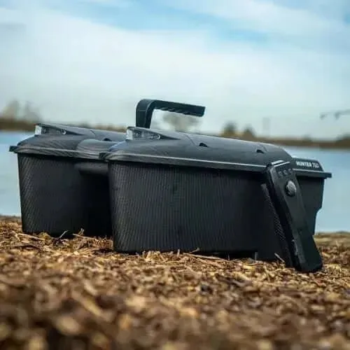 Łódź z przynętą Ridge Monkey Hunter 750